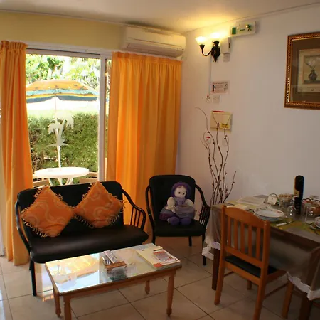 Enios Apartment *